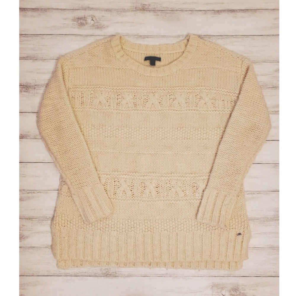 American Eagle Outfitters Knit Sweater